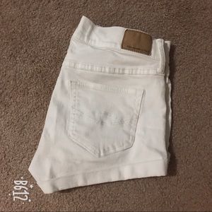 Abercrombie white shorts- excellent condition